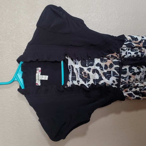 Girls black & leopard dress size 7. - Picture 2 of 7